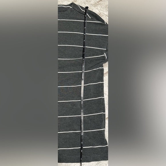 Soma Wknd pullover top long sleeve gray white stripe relaxed Top - Picture 5 of 13